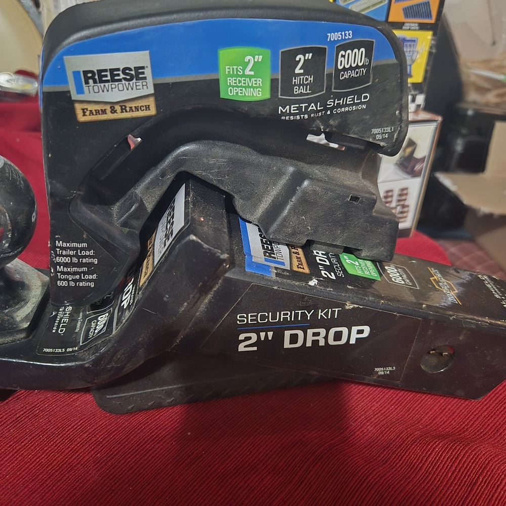 Reese Towpower Security Kit 2" Drop Hitch